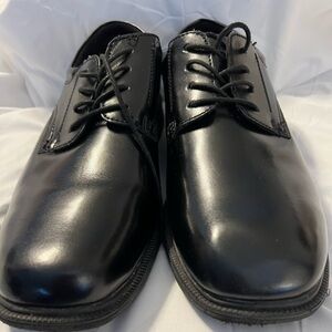 Nun Bush  Men’s Black lace up shoes. Size 13 W